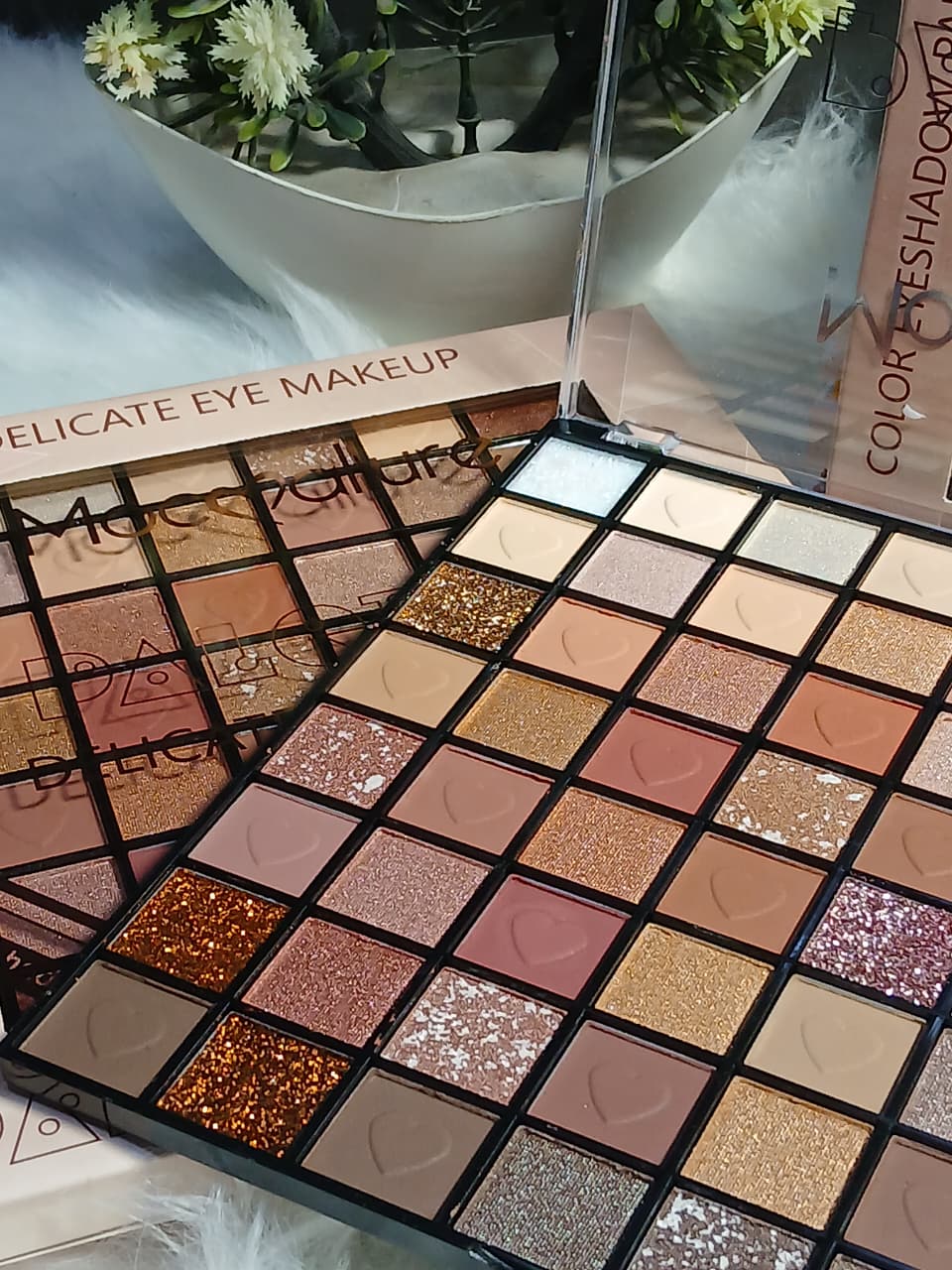 Mocallure 64-Shade Delicate Eye Makeup Palette
