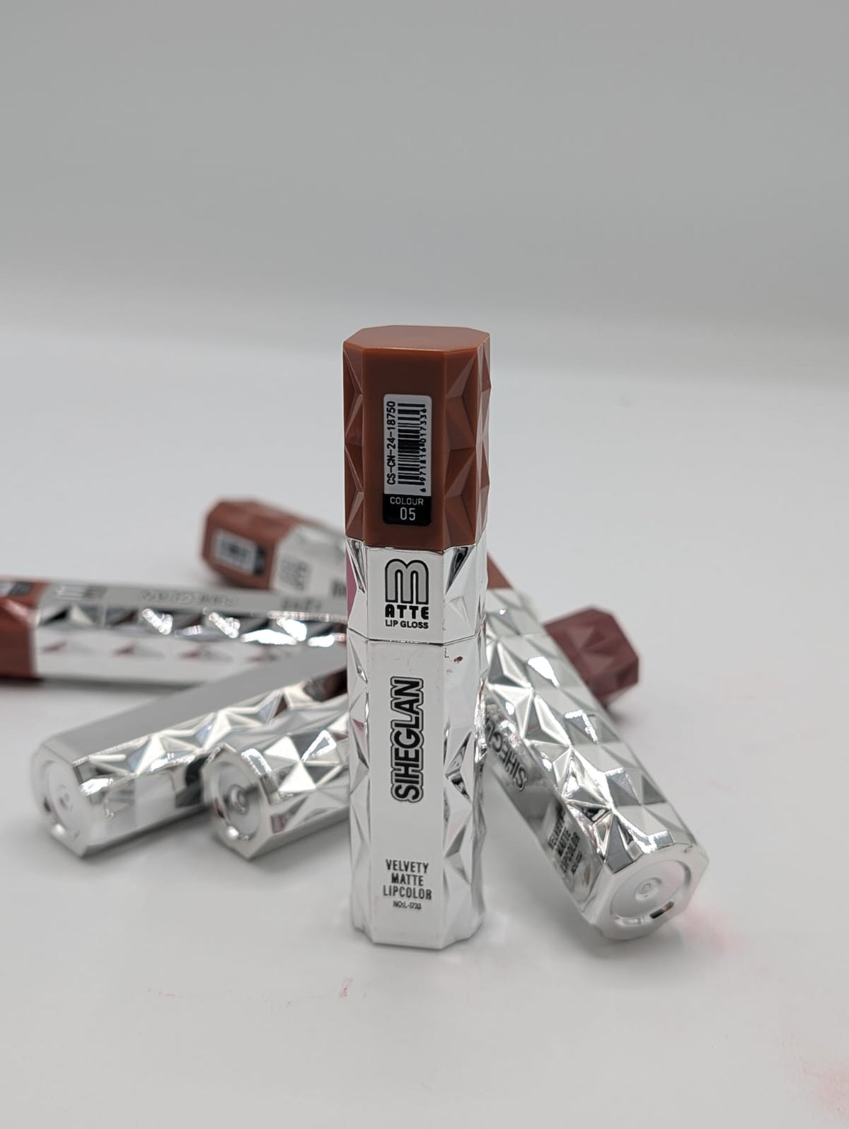 SHEGLAN Velvety Matte Lip Color Gloss - The Nexa Shop